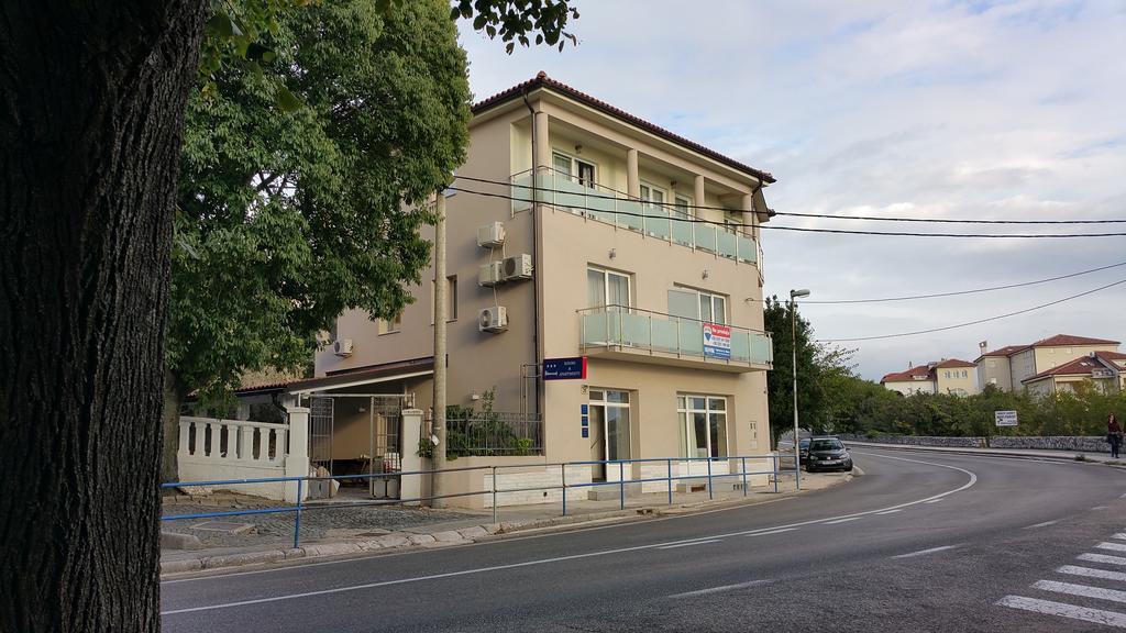 Apartments Ivancic Novi Vinodolski Exterior foto